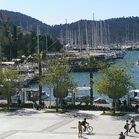 Deniz Manzarali Luks 1+1 Apart Daireler Denizkizi Apart Fethiye